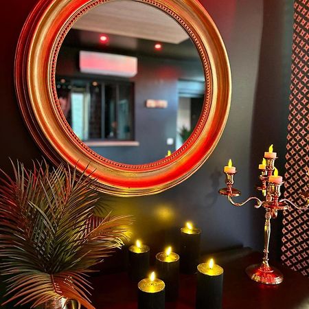 Suite Meg Esbly Exterior foto